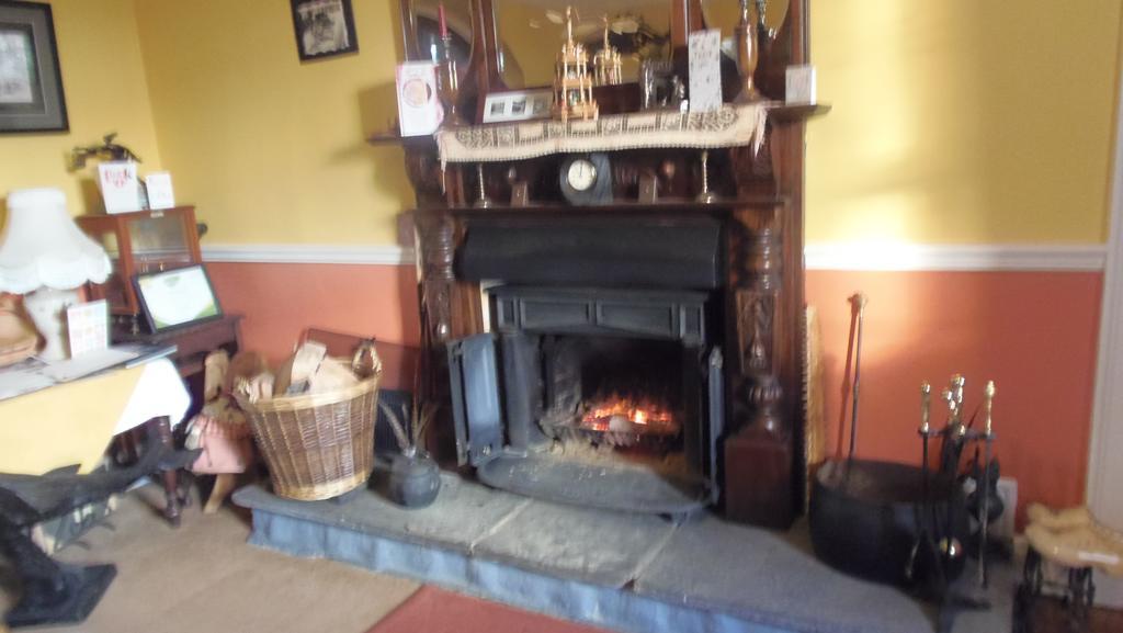 Caheroyn House Athenry Chambre photo